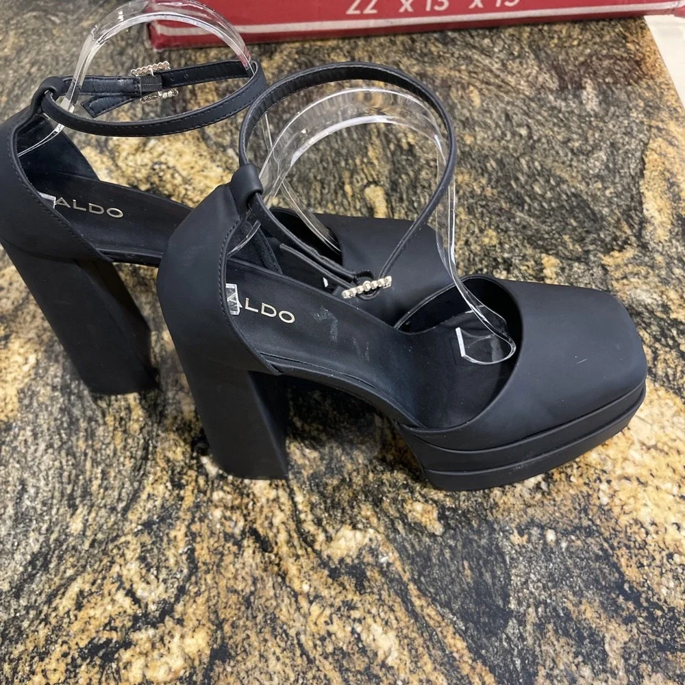 ALDO Grandle AnkleStrap Double Platform 5.75